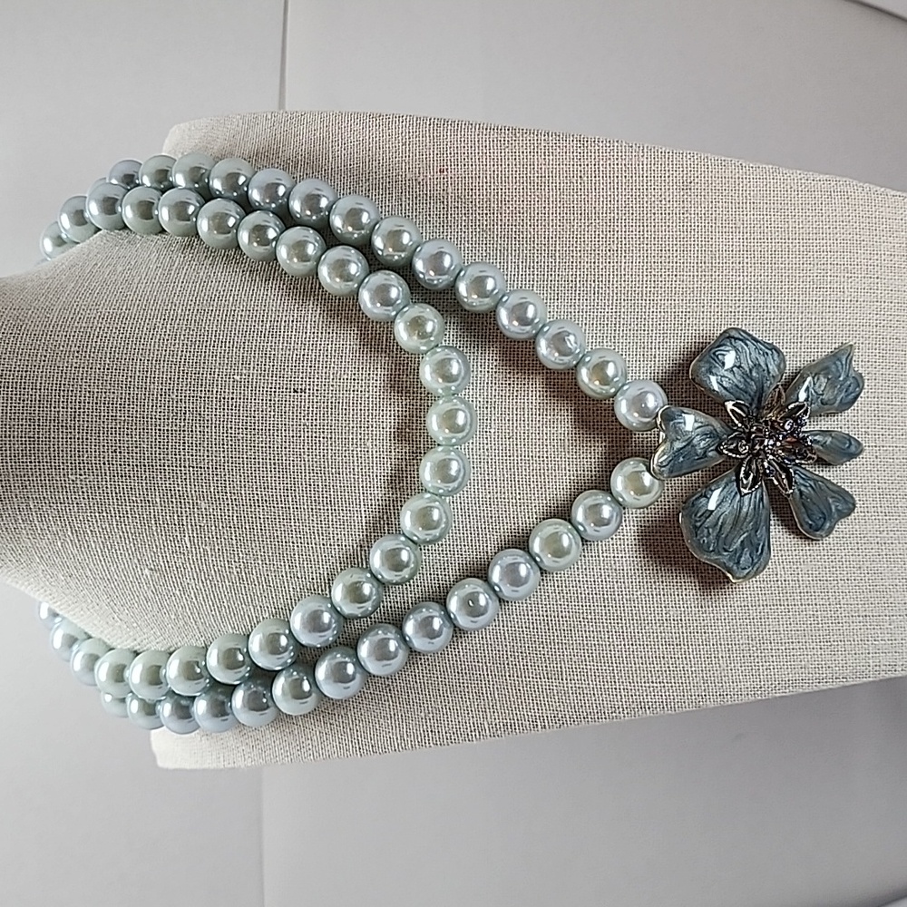 Vintage Tiffany Blue Teal Green Double Strand 💙 Faux Pearl Pendant Necklace